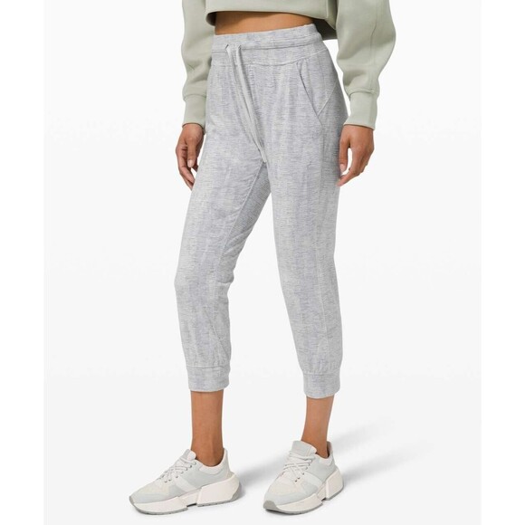 LULULEMON Ready To Rulu Jogger Crop 4 Jacquard Silver Drop Vapor Gray EUC B82 - Picture 1 of 6